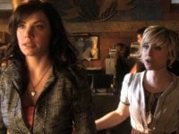 Smallville, i creators: 'Chloe è quasi diventata Lois Lane e abbiamo provato a mettere le mani su Bruce Wayne'