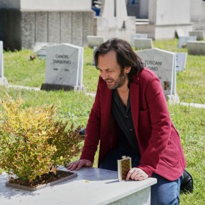 Il paese del melodramma: Luca Magri al cimitero