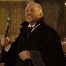 Gigolò per caso: Christian De Sica in una scena