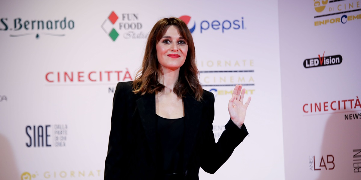 Paola Cortellesi, premiata a Sorrento con il Biglietto d'oro, conferma che tornerà in futuro alla regia