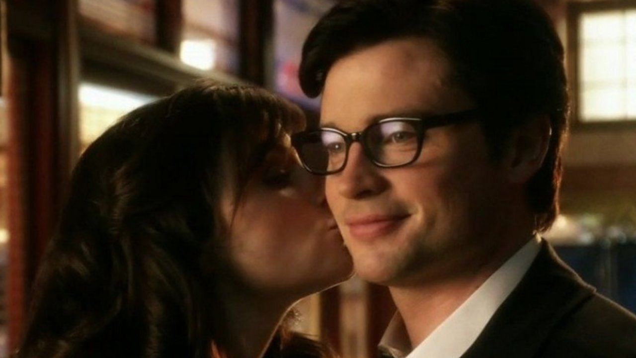 Smalville, un attore critica il cameo di Tom Welling in Crisis on Infinite Earths: 'Scritto male'