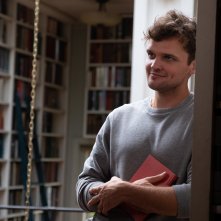 Out of the Blue: Ray Nicholson in una scena