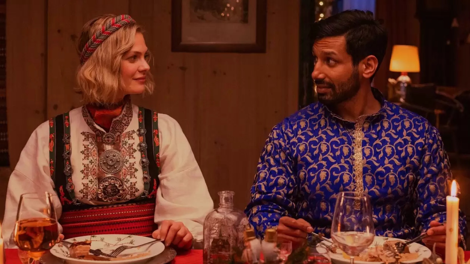 Come sempre a Natale, la recensione: l'altro lato delle tradizioni nella (buona) commedia con Kanan Gill