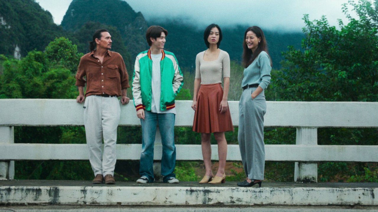 Analog Squad, la recensione: gli anni '90 per una serie Thai elegante, pop e rivelatoria