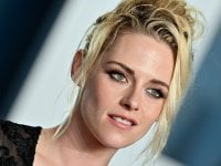 Kristen Stewart nelle prime foto del thriller Love Lies Bleeding e della love story Love Me