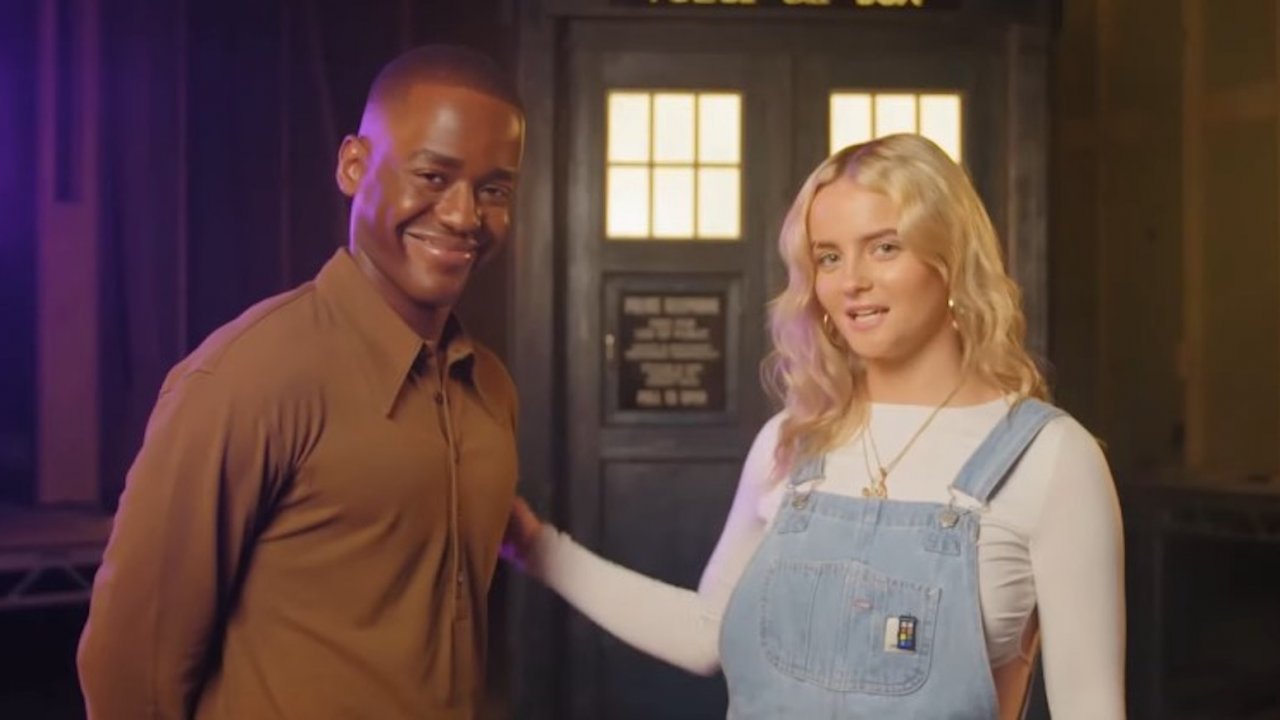 Doctor Who, Millie Gibson sulla dinamica con Ncuti Gatwa: 'Come due ragazzine che fanno gossip a scuola'