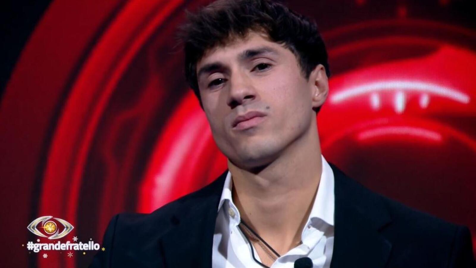 Grande Fratello, termina il triangolo: Mirko eliminato,  Marco, Perla, Sara, e Vittorio in nomination