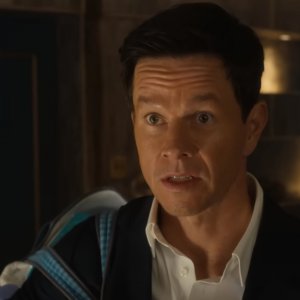 The Family Plan: Mark Wahlberg in una scena