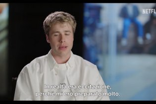 The Crown 6 Parte 2 - Clip Esclusiva 'Il primo giorno sul set del Principe William'