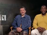 Il mondo dietro di te: Ethan Hawke, Mahershala Ali e cosa fare in caso di apocalisse