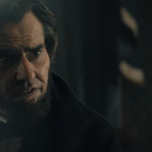 Manhunt: un'immagine della serie