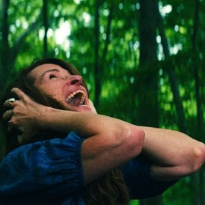 Il mondo dietro di te: l'urlo di Julia Roberts in una scena del film