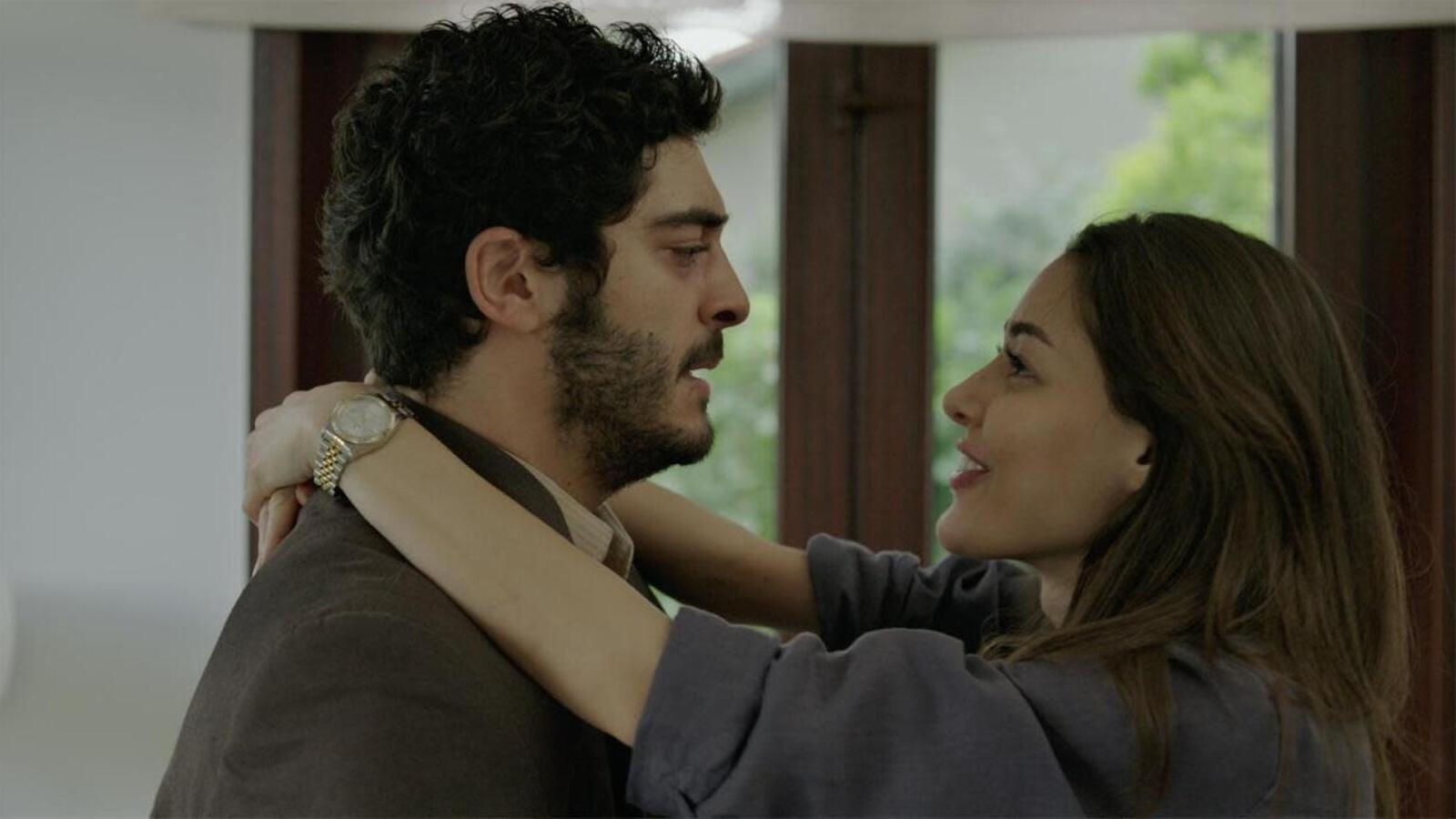 Interrupted - L'amore incompiuto è la nuova serie turca disponibile da oggi su Mediaset Infinity gratuitamente