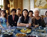 Natale con i tuoi, ma in streaming: 5 film da guardare tutti insieme