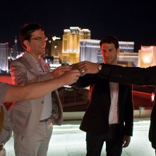 Zach Galifianakis, Ed Helms, Justin Bartha e Bradley Cooper in una scena del film Una notte da leoni