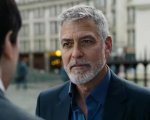 George Clooney scherza sul suo ritorno come Batman: 'Non circolano abbastanza droghe nel mondo'