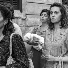 C'è ancora domani: Paola Cortellesi in una scena corale