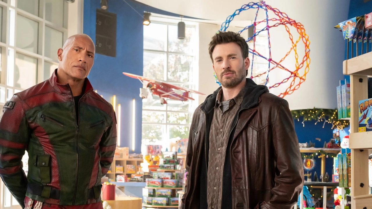 Red One: il film con Chris Evans e Dwayne Johnson sarà distribuito nei cinema