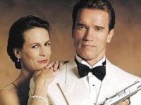 True Lies: James Cameron svela la sequenza 'alla James Bond' che è stato costretto a tagliare