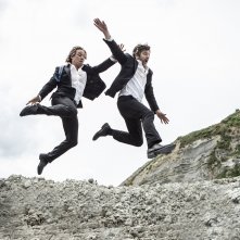 50 Km all'ora: Fabio De Luigi, Stefano Accorsi in una scena