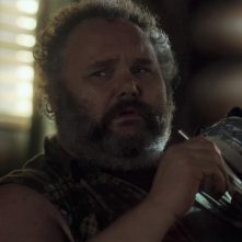 Crawlspace: C. Ernst Harth in una scena del film