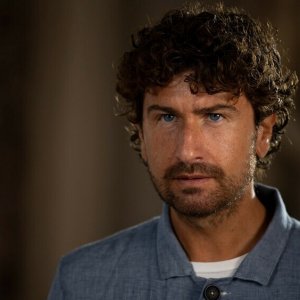 Succede anche nelle migliori famiglie: Alessandro Siani in una foto