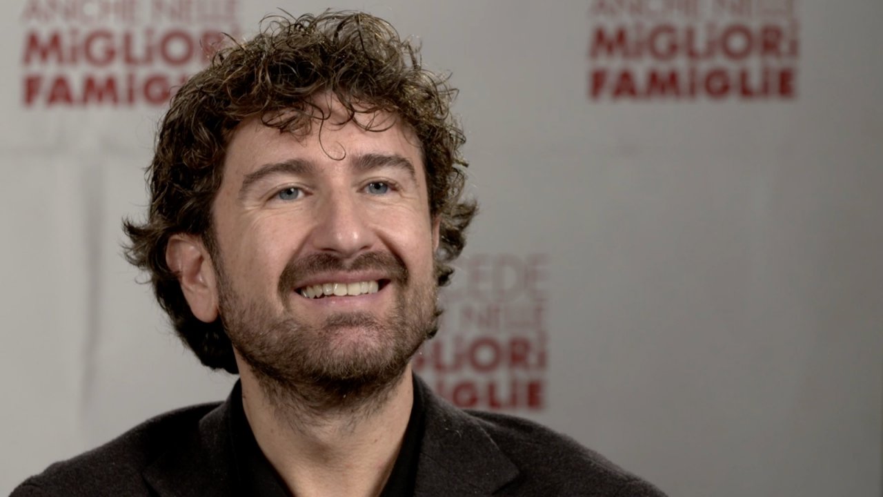 Alessandro Siani e Succede anche nelle migliori famiglie, tra l'improvvisazione e la risata