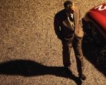 Ferrari, Michael Mann va matto per Modena: 'C'è poesia anche nell'acqua che si beve'