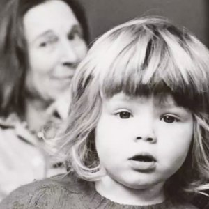 Grandmother's Footsteps: un'immagine del film