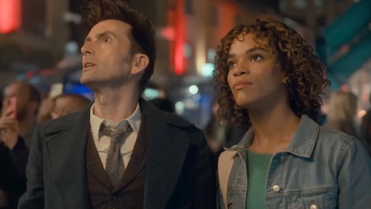 Doctor Who, BBC risponde alle critiche sul personaggio transgender: 'Continueremo a celebrare la diversità'