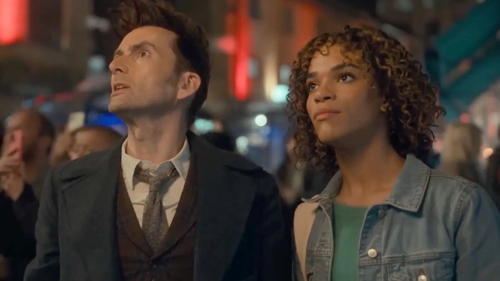Doctor Who, BBC risponde alle critiche sul personaggio transgender: 'Continueremo a celebrare la diversità'