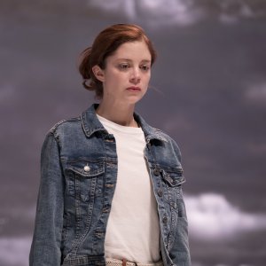 The Piper: Charlotte Hope in una scena