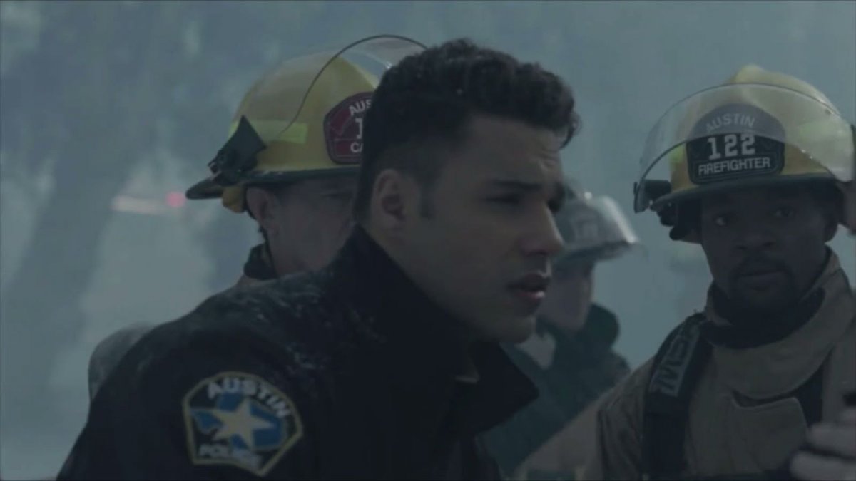 911 e 911 Lone Star stasera su Rai 2, trama e cast degli episodi