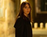 Paola Cortellesi arriva stasera su TV8 con gli episodi di Petra 2 per la prima volta in chiaro