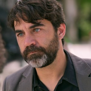 Lift: Stefano Skalkotos in una scena del film