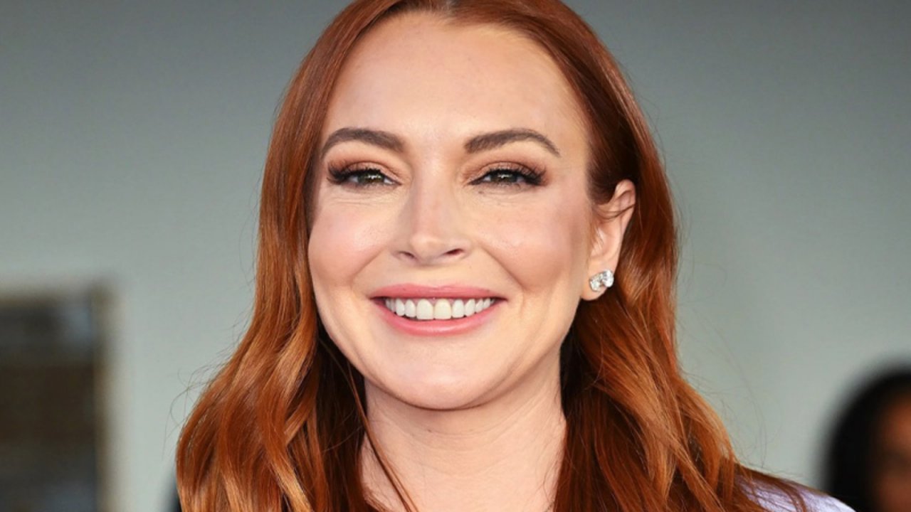 Lindsay Lohan appare a sorpresa alla premiere di Mean Girls (FOTO)
