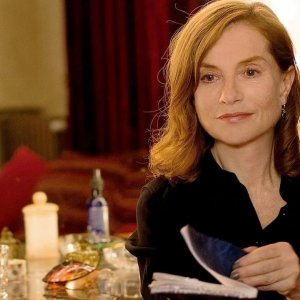 Viaggio in Giappone: Isabelle Huppert in una scena del film