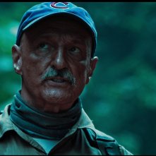 Tremors: Shrieker Island - Michael Gross in una scena del film