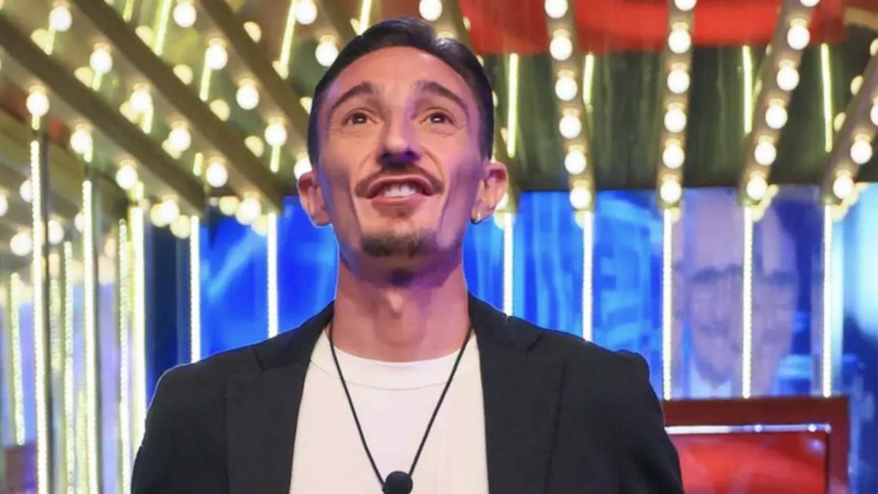 Grande Fratello: Ciro Petrone chiede di rientrare come ospite 'Io saprei come ravvivare l'atmosfera'