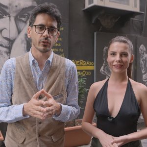 Faccende complicate: un'immagine di Valerio Lundini a Napoli