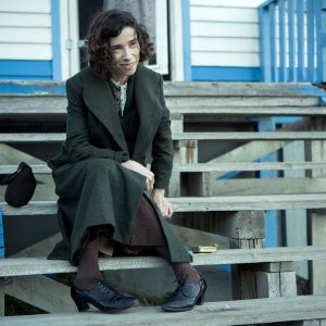 Maudie: Sally Hawkins in una scena del film