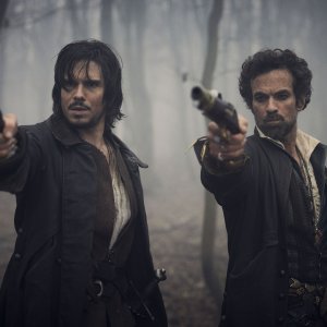 I tre Moschettieri: Milady - Romain Duris, François Civil in una scena del film