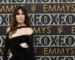 Emmy Awards 2024, Sabrina Impacciatore: 'Un sarto messicano mi ha salvato l'abito'