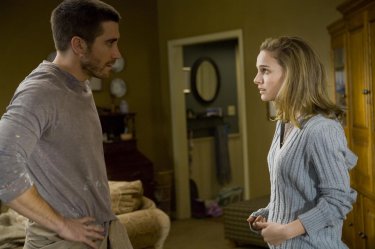 Jake Gyllenhaal e Natalie Portman in una scena di Brothers