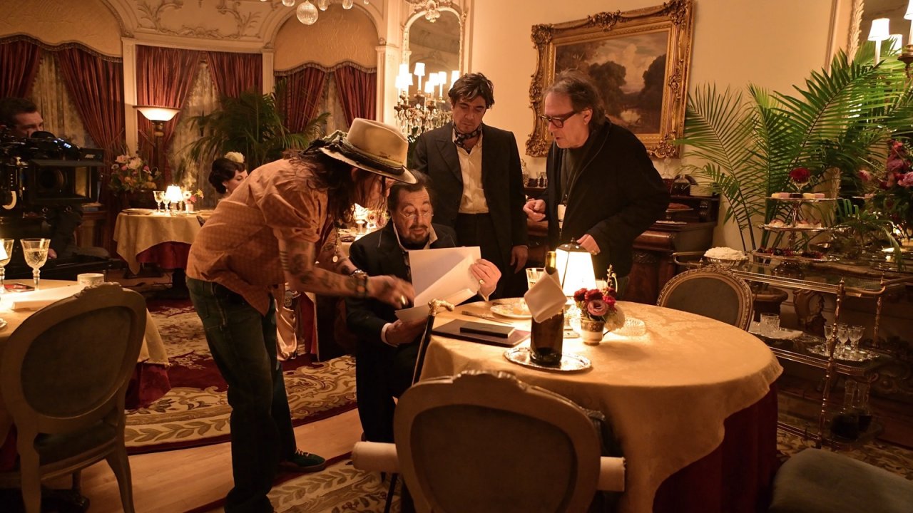 Modi, Johnny Depp sul set del film: 'Questa esperienza mi ha trasformato'