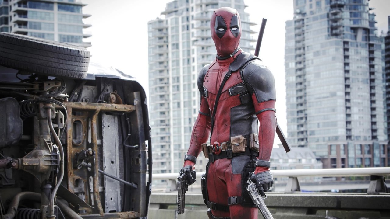 Deadpool 3: Ryan Reynolds e Dogpool annunciano la fine delle riprese