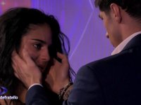 Grande Fratello, Mirko e Perla: Il ritorno di fiamma sotto lo sguardo compiaciuto di Greta