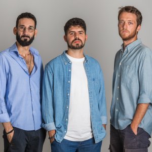 Gianluca Lasaracina, Riccardo Silli e Gianmarco Picchi, soci fondatori della Lightless Productions, in una foto