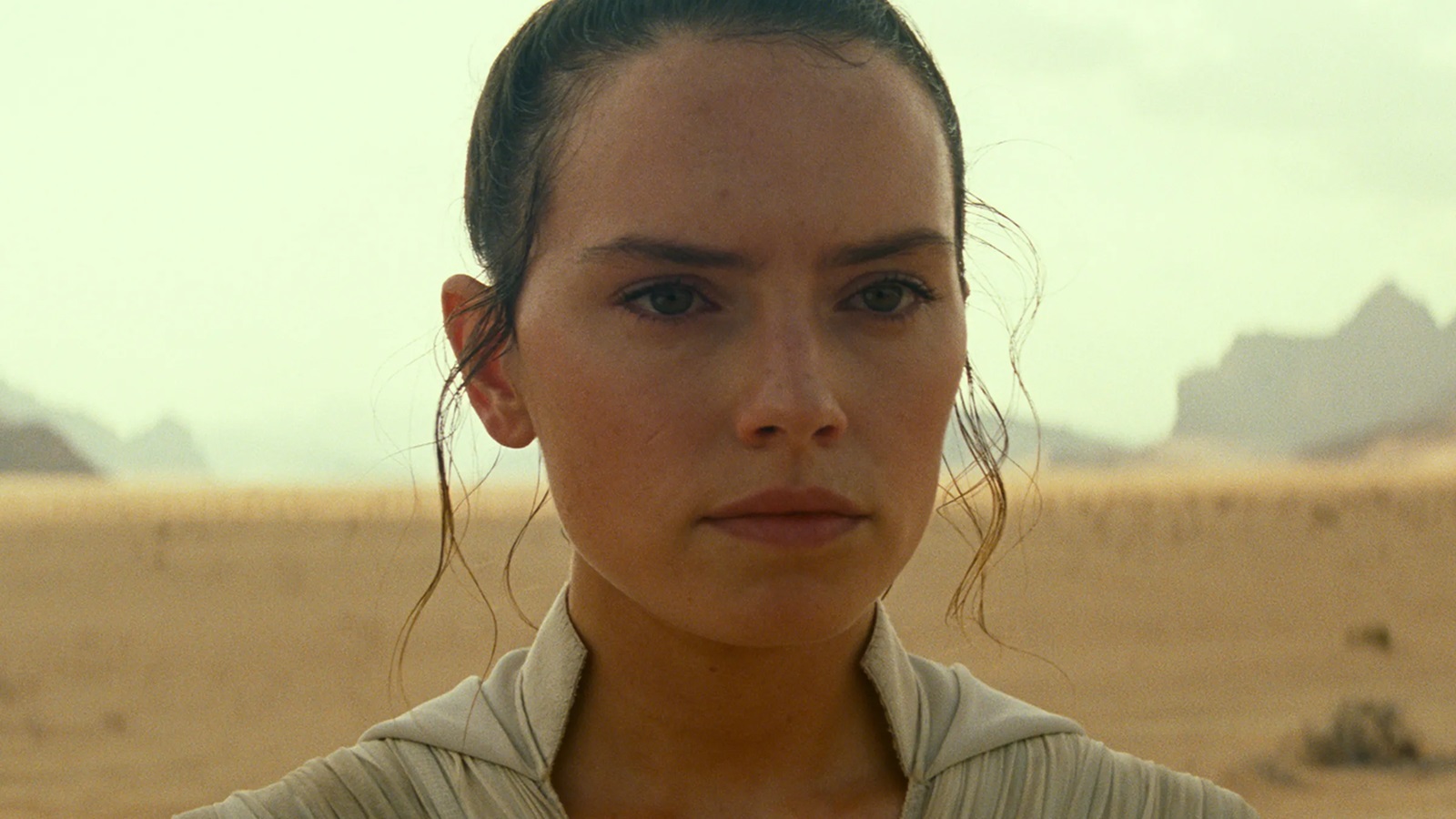 Daisy Ridley nega che la fanbase di Star Wars sia sessista: 'La situazione è stata ingigantita dai media'