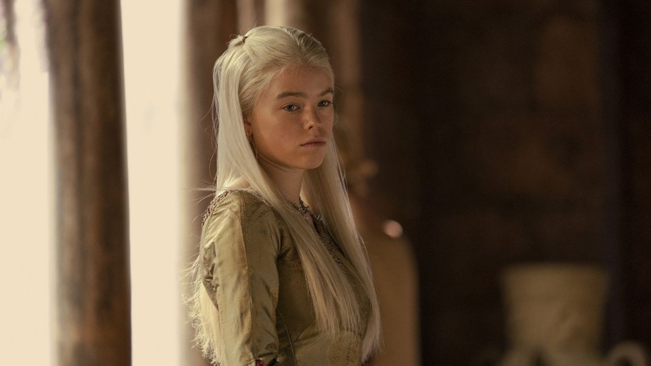 Supergirl: Milly Alcock è stata la prima attrice a cui James Gunn ha pensato prima dell'inizio del casting